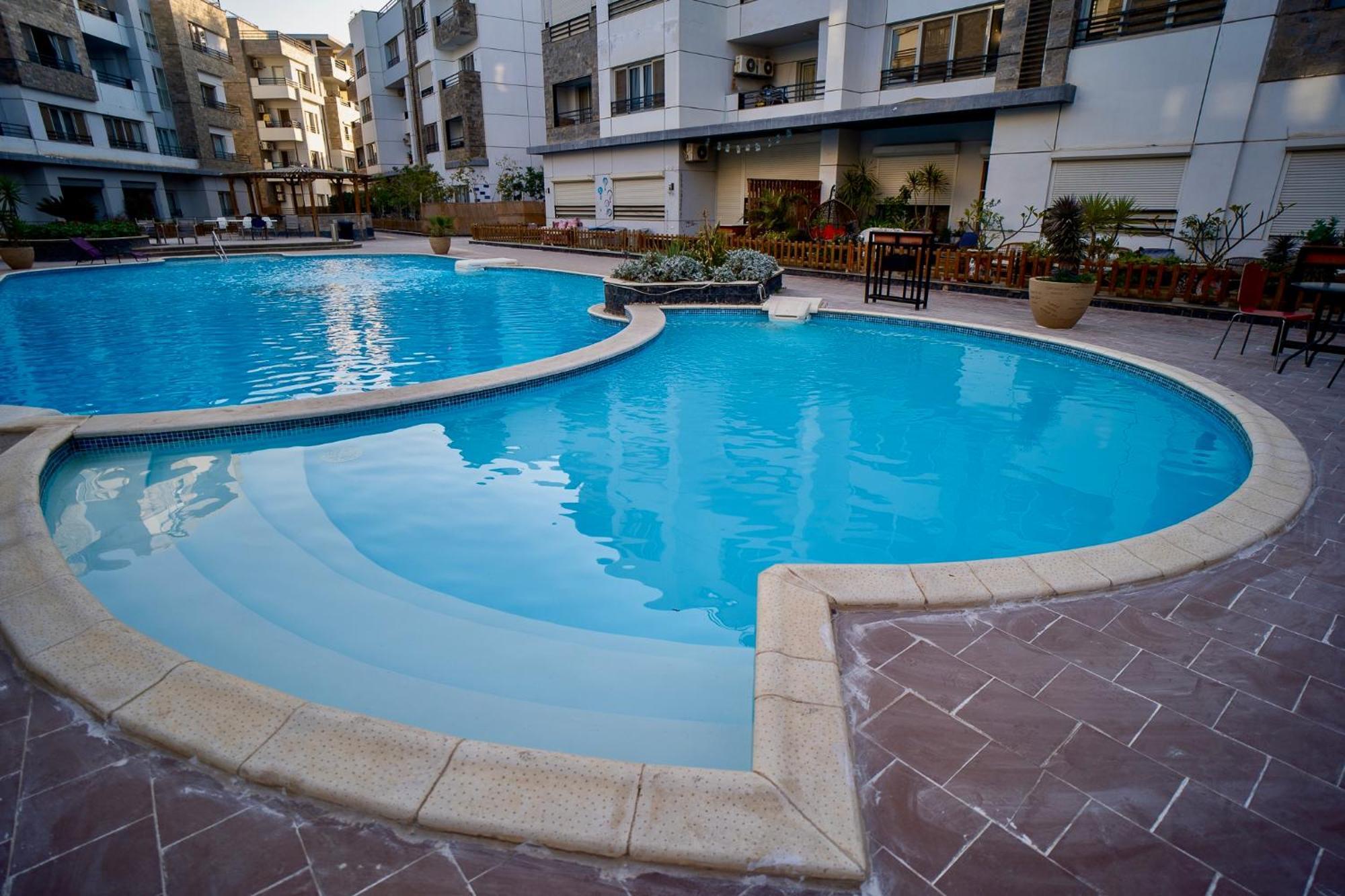 Apartment Mirage